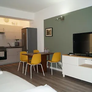 Appartement Navigli-darsena In The Heart Of The, Milan